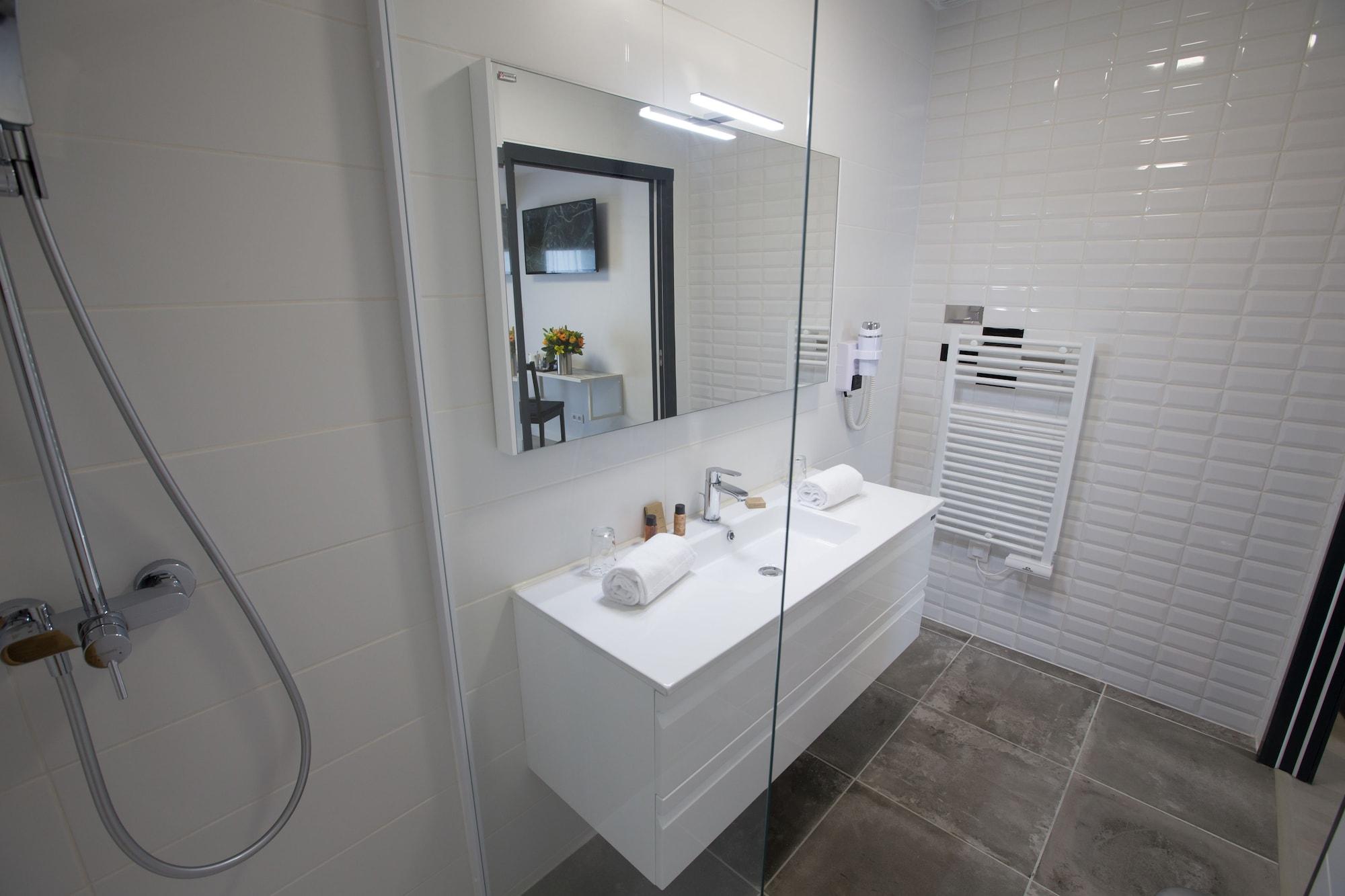 Hotel La Fabrique La Rochelle  Zewnętrze zdjęcie